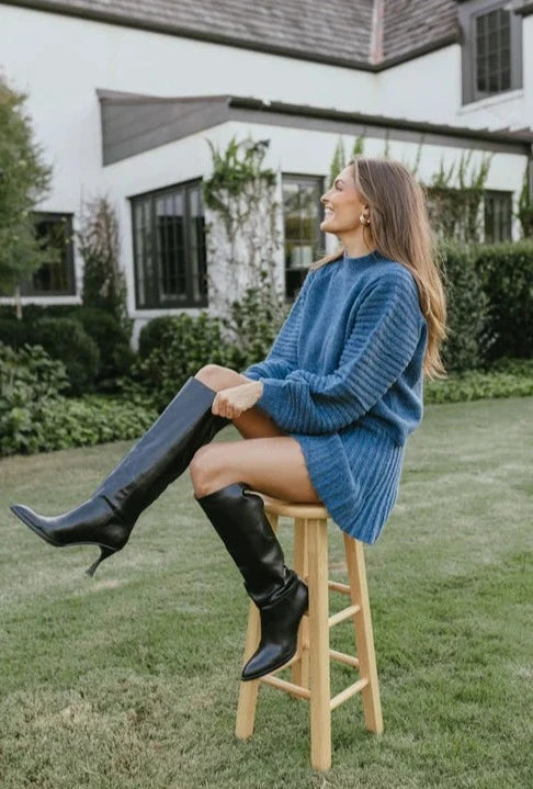 Entra nel Mondo Elegante di Elegance | Set Maglione e Gonna Pieghettati