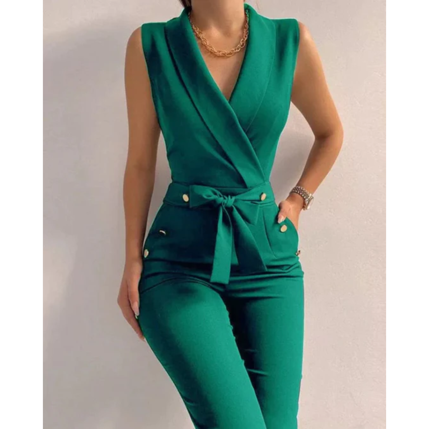 Velanora Jumpsuit | Chic & Sleeveless Comfort