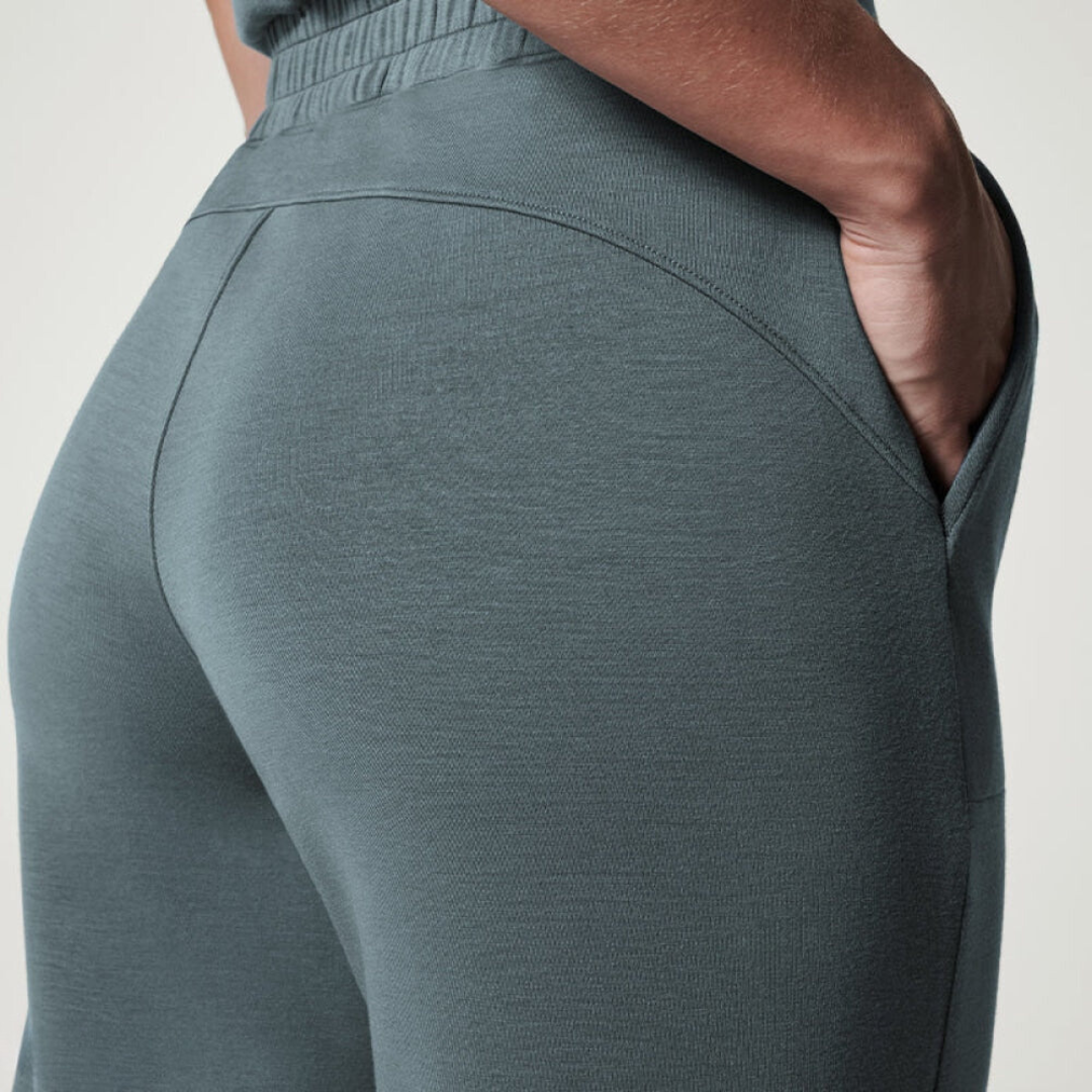 Velanora Jumpsuit | Comfortable sleeveless jumpsuit