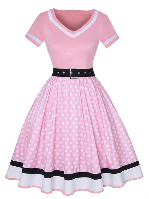 Stap in de Schijnwerpers met de "Betoverende Dot" Jurk!