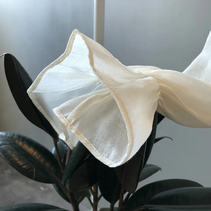 Frühjahr 2024 Neue Damenbluse 'Eleganza' mit Rüschen