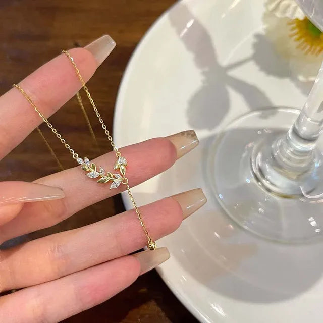 Nuove collane pendenti con ciondolo a spiga color argento