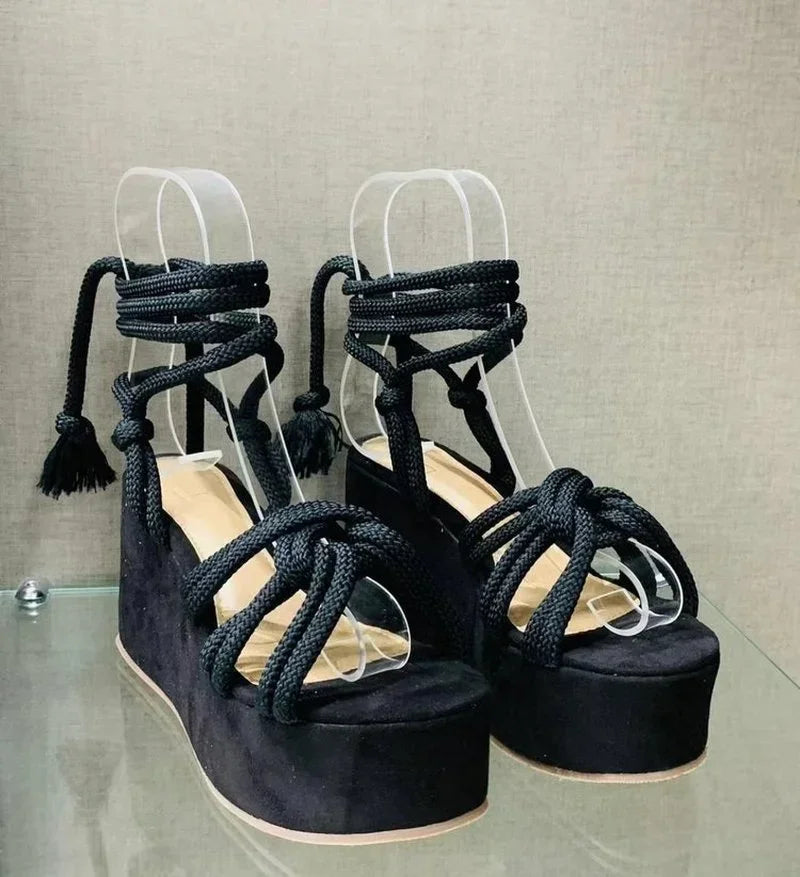 Glamour sandals for women