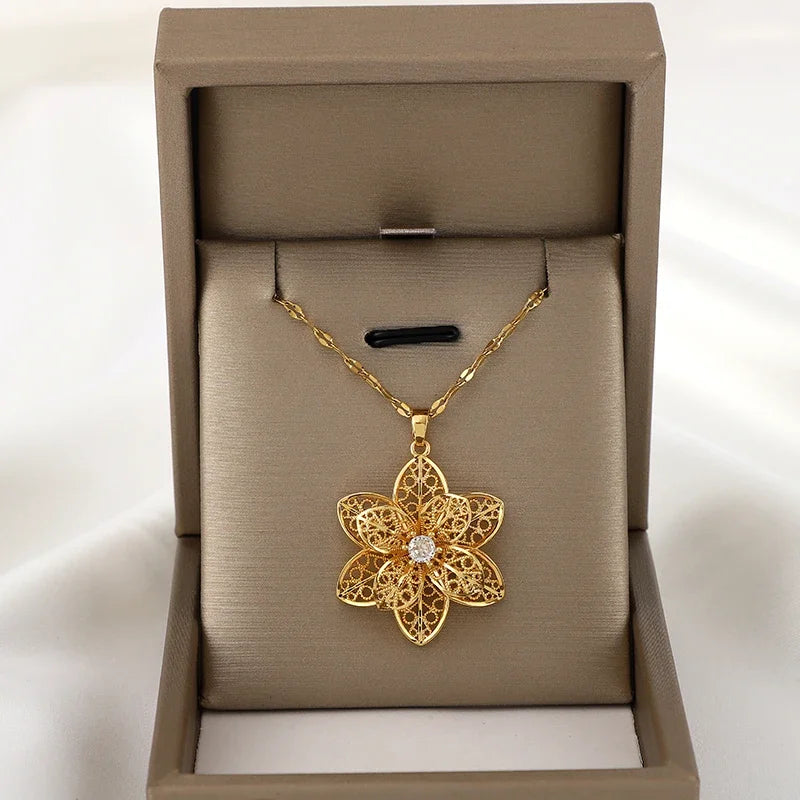Enchanting 360° Rotatable Decompression Style Hollow Pattern Pendant Necklace