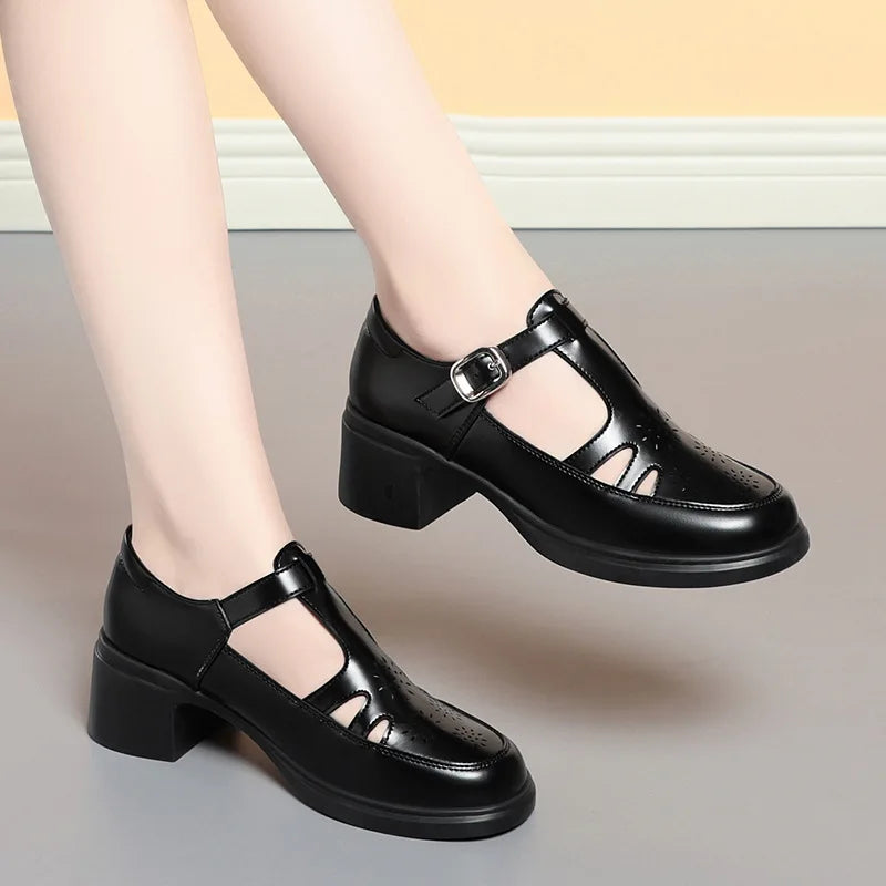 Zomerse Chic: Luxe Sandalen voor Vrouwen van 2024