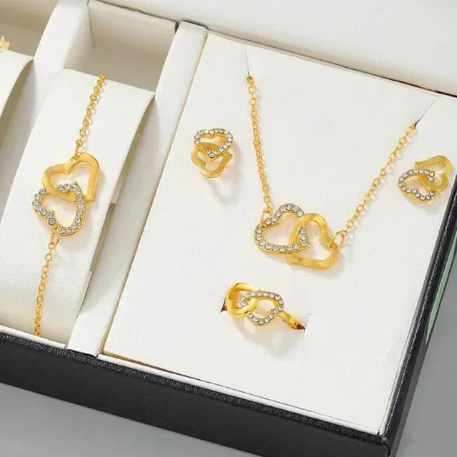 Ketting Connected Hearts met Kristallen kopen? Alle Sieraden online - KAYA Sieraden Ketting Connected Hearts met Kristallen kopen? Alle Sieraden online - KAYA Sieraden