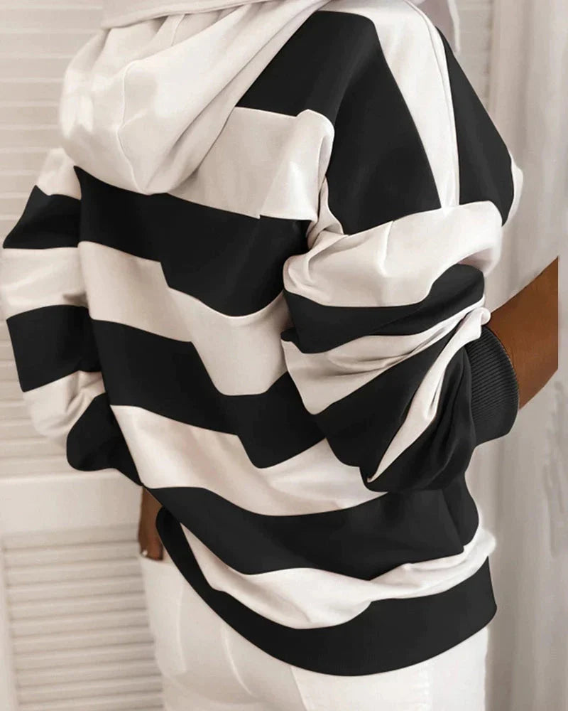 Velanora - Warm and fashionable hoodie