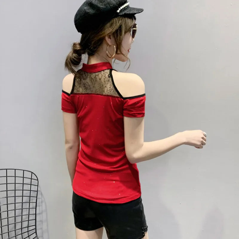 Radiante e alla moda: scopri il tuo lato più seducente con la T-shirt FemmeFatale!