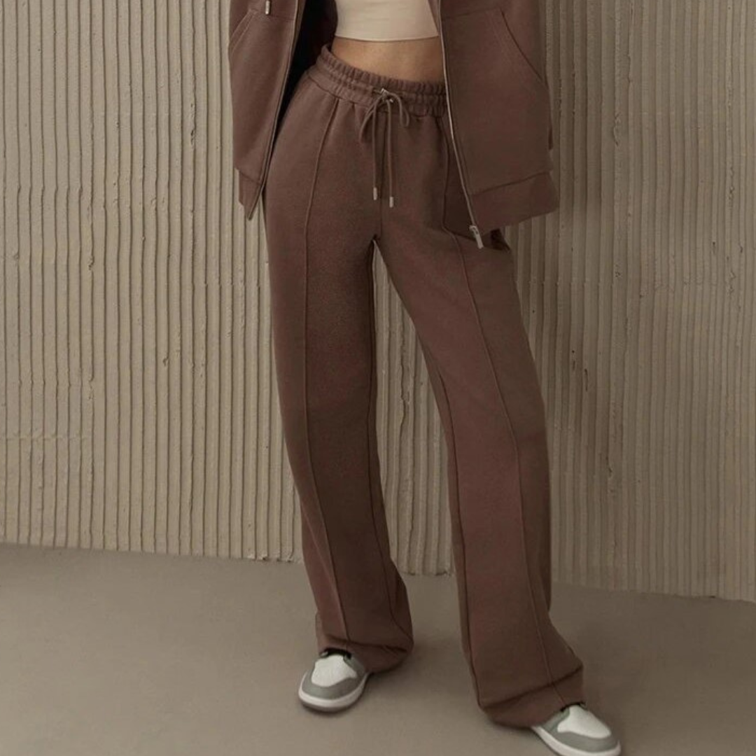 Warm fleece jogging pants from Luna Eleganza