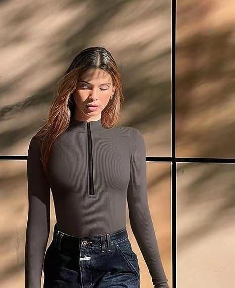 Livia Bodysuit met Rits voor Stijlvolle Vrouwen