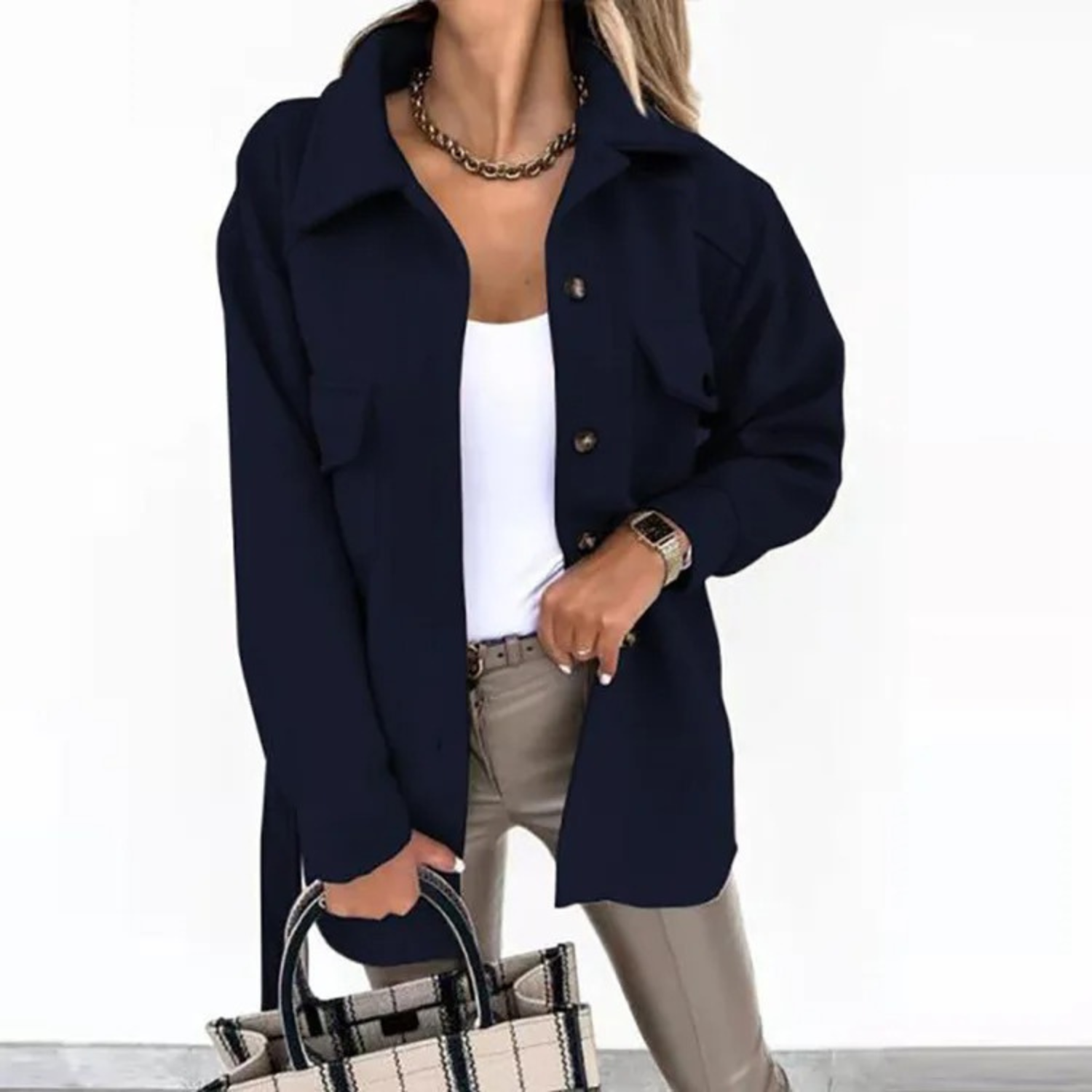 ModeMeester Noami blaue Sommerjacke mit umgeschlagenem Kragen