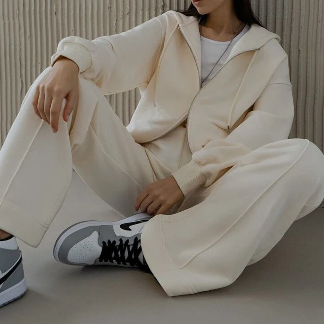 Warm fleece jogging pants from Luna Eleganza