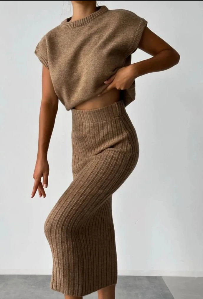 Betoverende Elegantie – Gebreide Rok en Mouwloos Vest Set voor Dames, Luxe Winter Ensemble