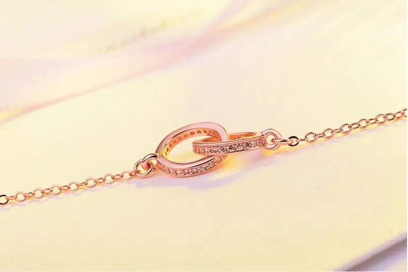 Celestia Zilveren Dubbele Cirkel Ketting met Zirconia Steentjes