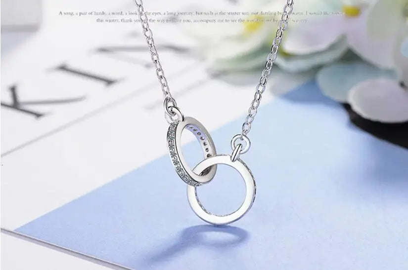 Celestia Zilveren Dubbele Cirkel Ketting met Zirconia Steentjes