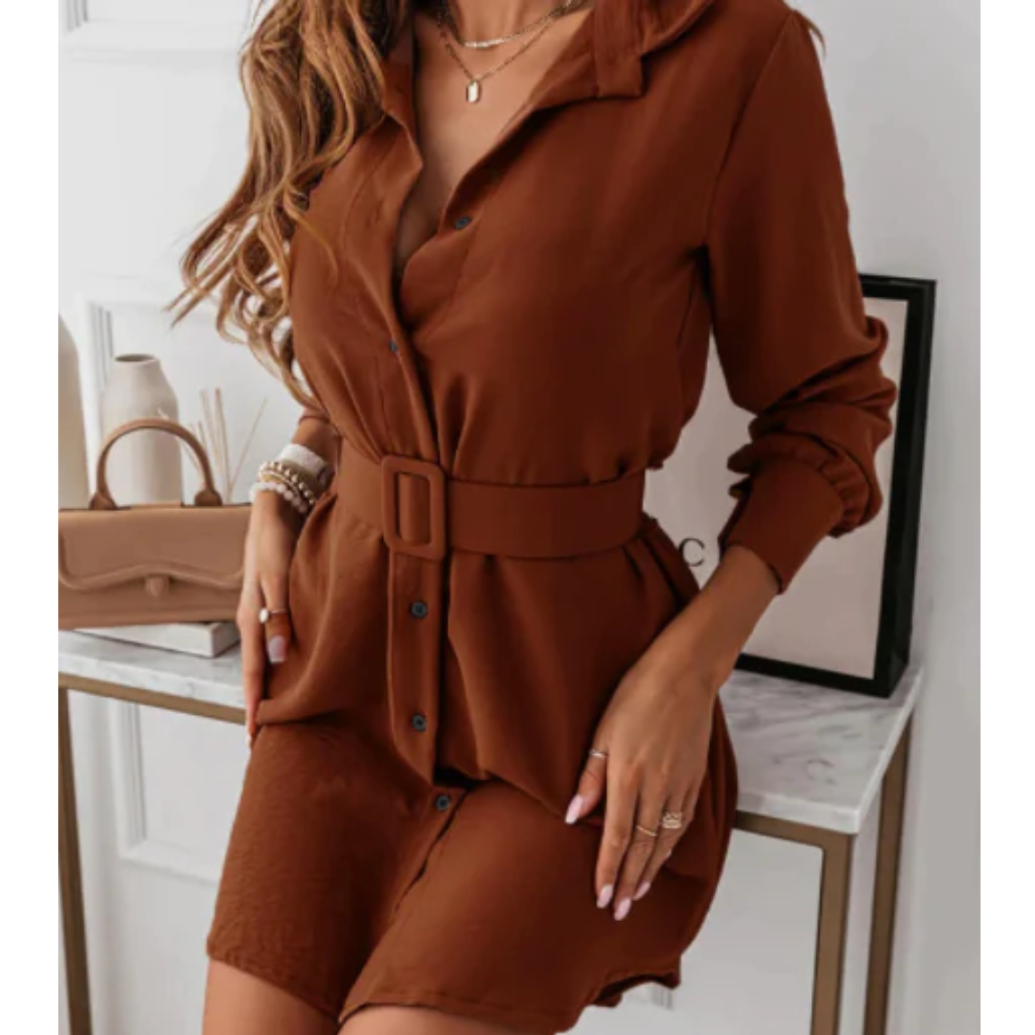 Elegante in Mini Abito di ChicMode