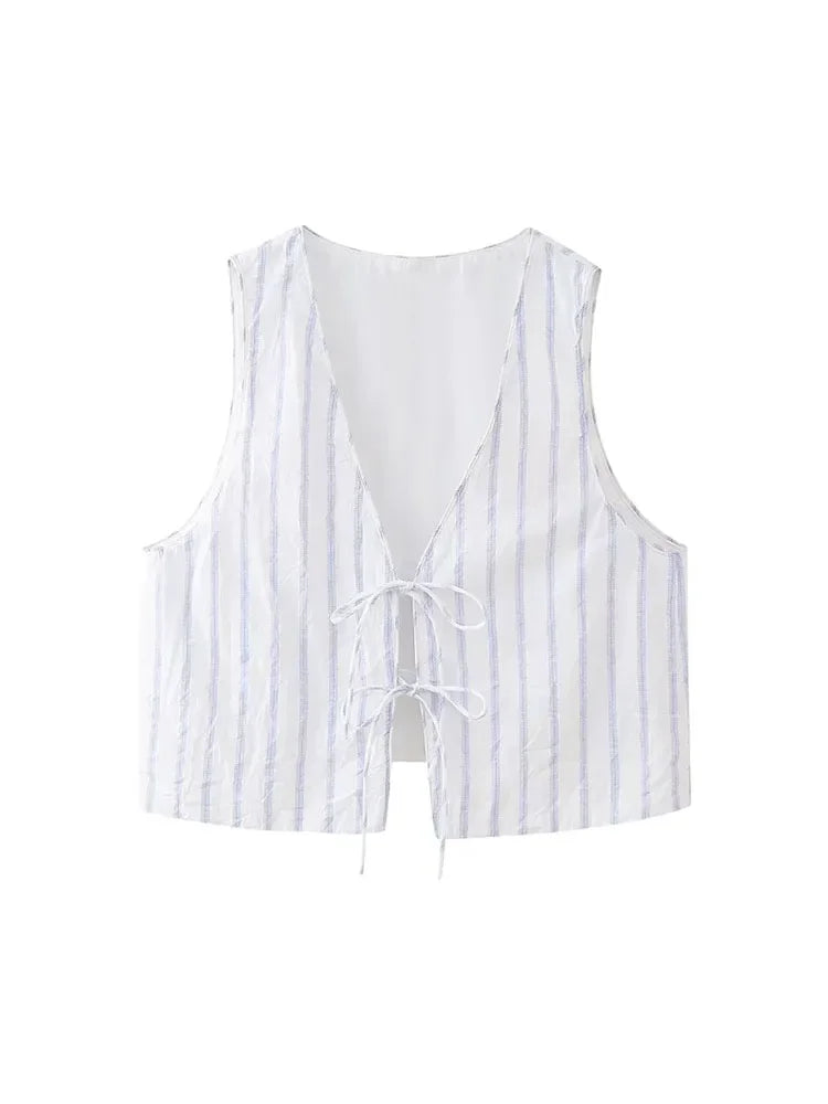 Lunora Zomerset: Striped Top and High Waist Pants