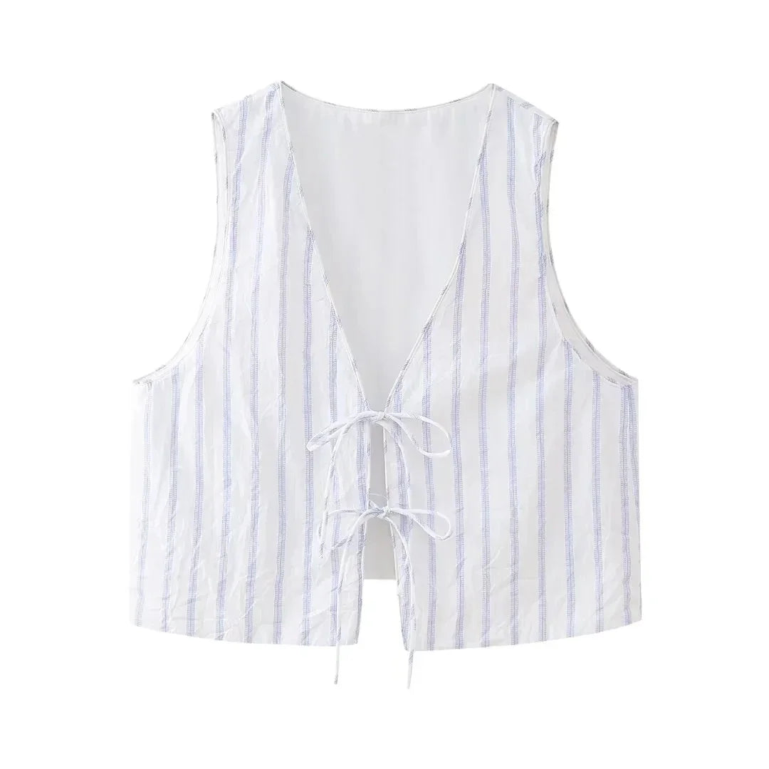 Lunora Zomerset: Striped Top and High Waist Pants