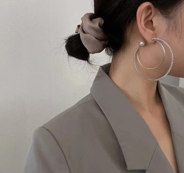 GlinsterGlam Betoverende Metaal Parel Kristal Oorbellen