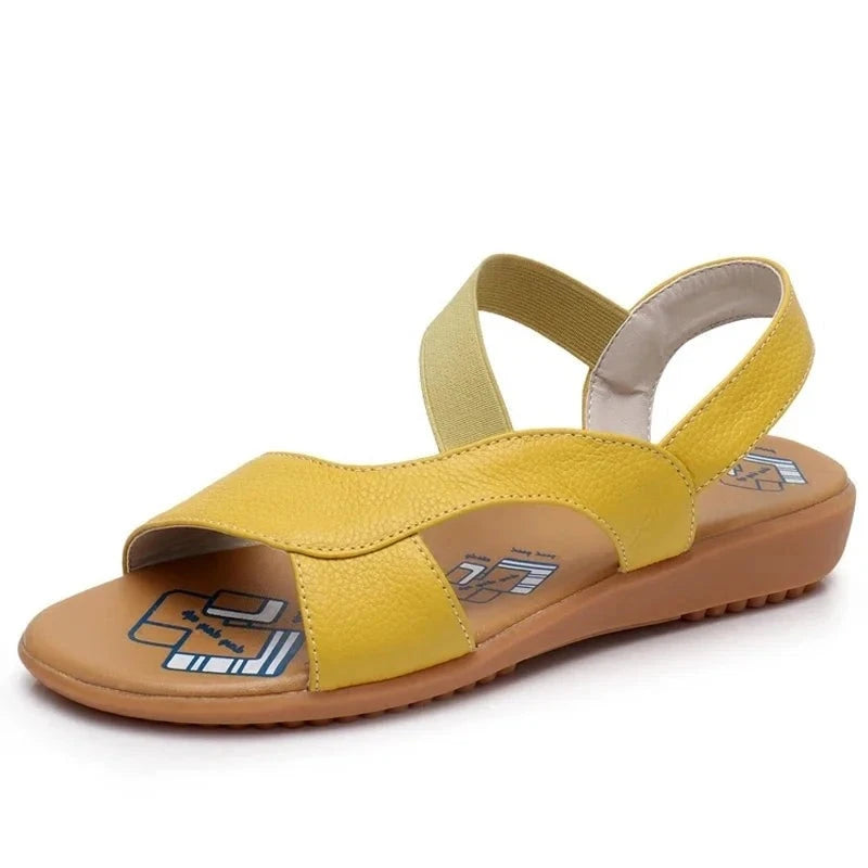 Summer sandals of cowhide for women