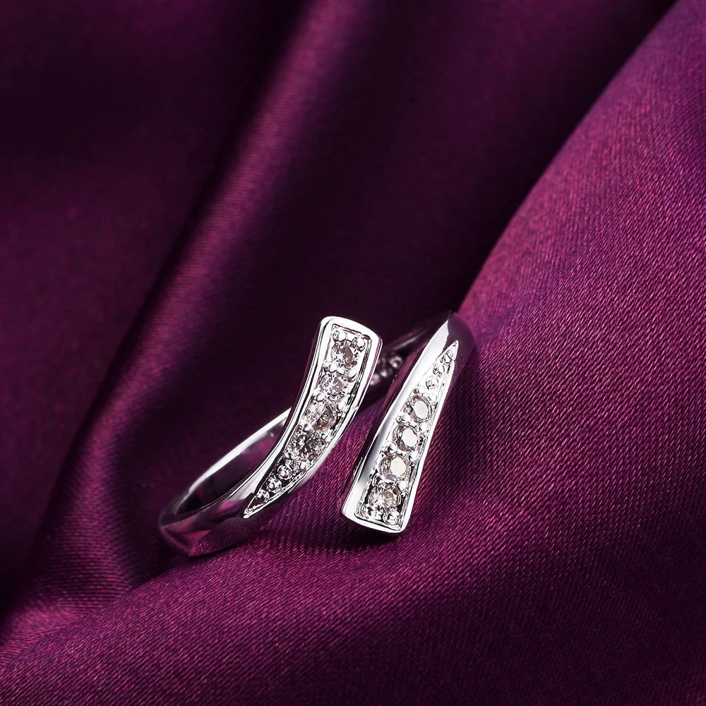 Incantevole Anello Aperto in Cristallo Argento Sterling 925