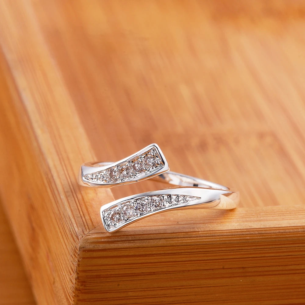 Incantevole Anello Aperto in Cristallo Argento Sterling 925