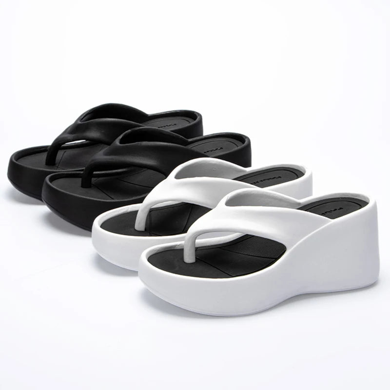 SolarStride Clip Teen Wedges