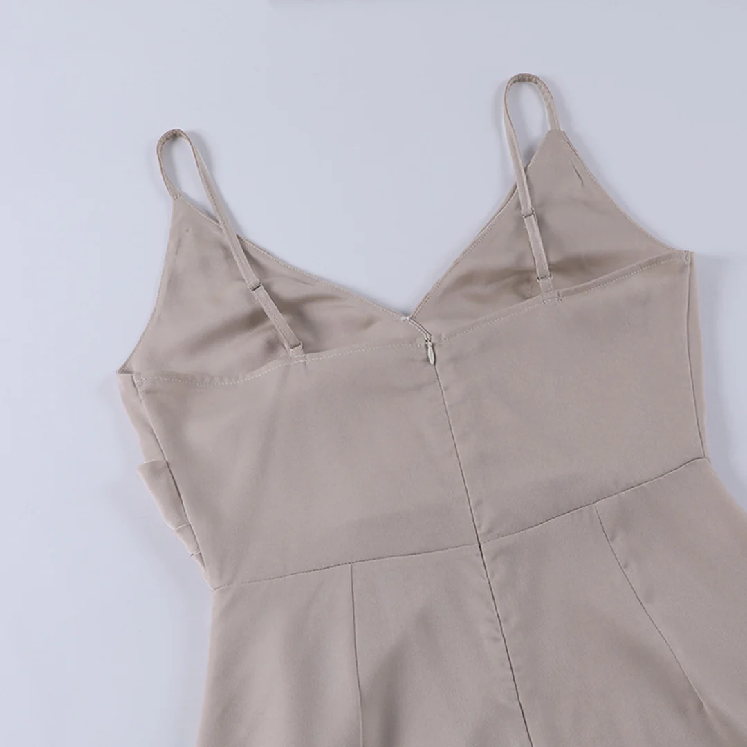 VELANORA- Elegantes Kleid