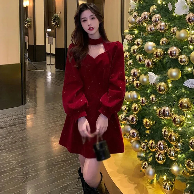 Aurora Fluwelen Mini Jurk met Lange Mouwen