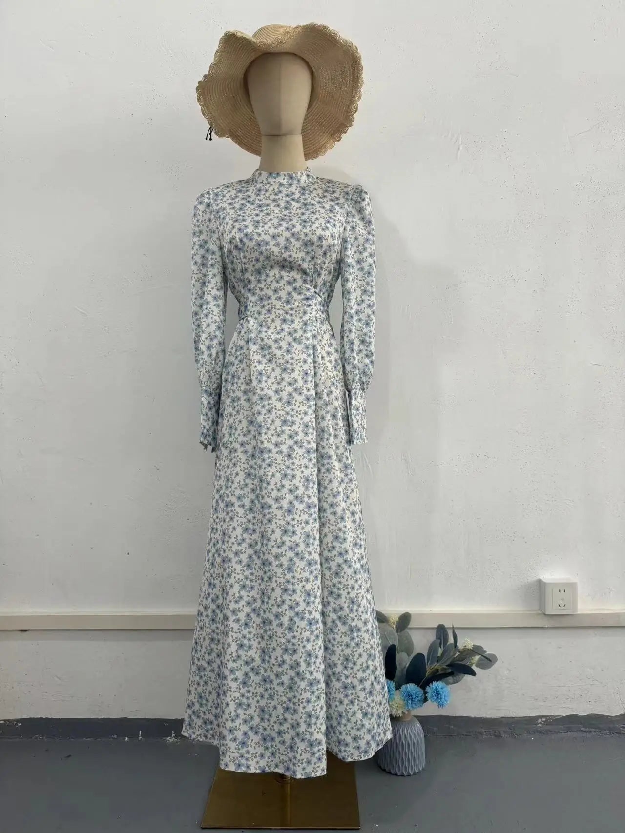 LenteBloom elegante vestito con stampa floreale