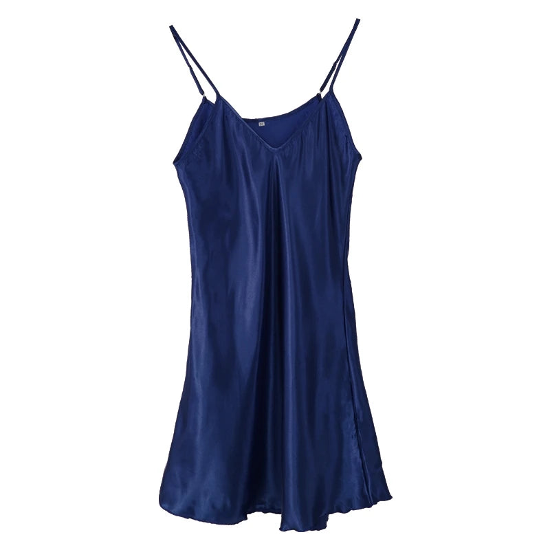Voel je sensueel en zelfverzekerd in de LumiSilk Nightdress