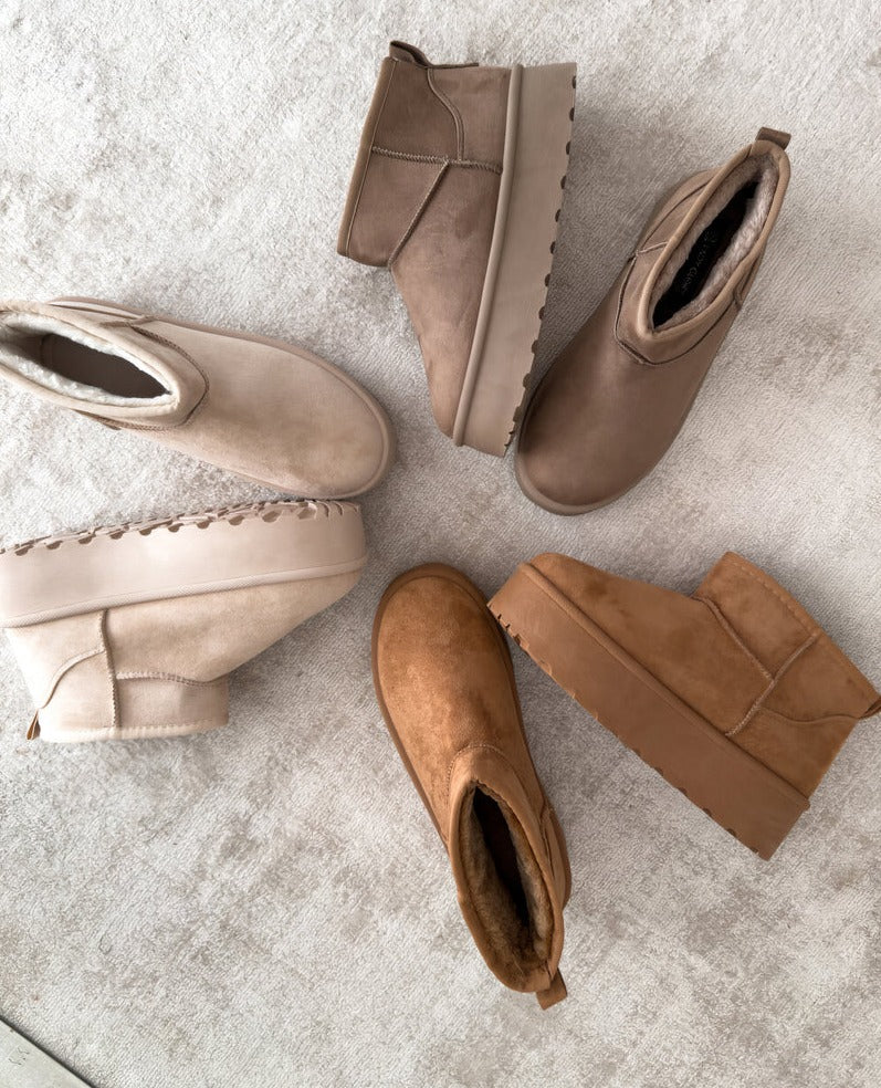 WarmBries Herfst Laarzen: Jouw Stap naar Stijlvolle Warmte