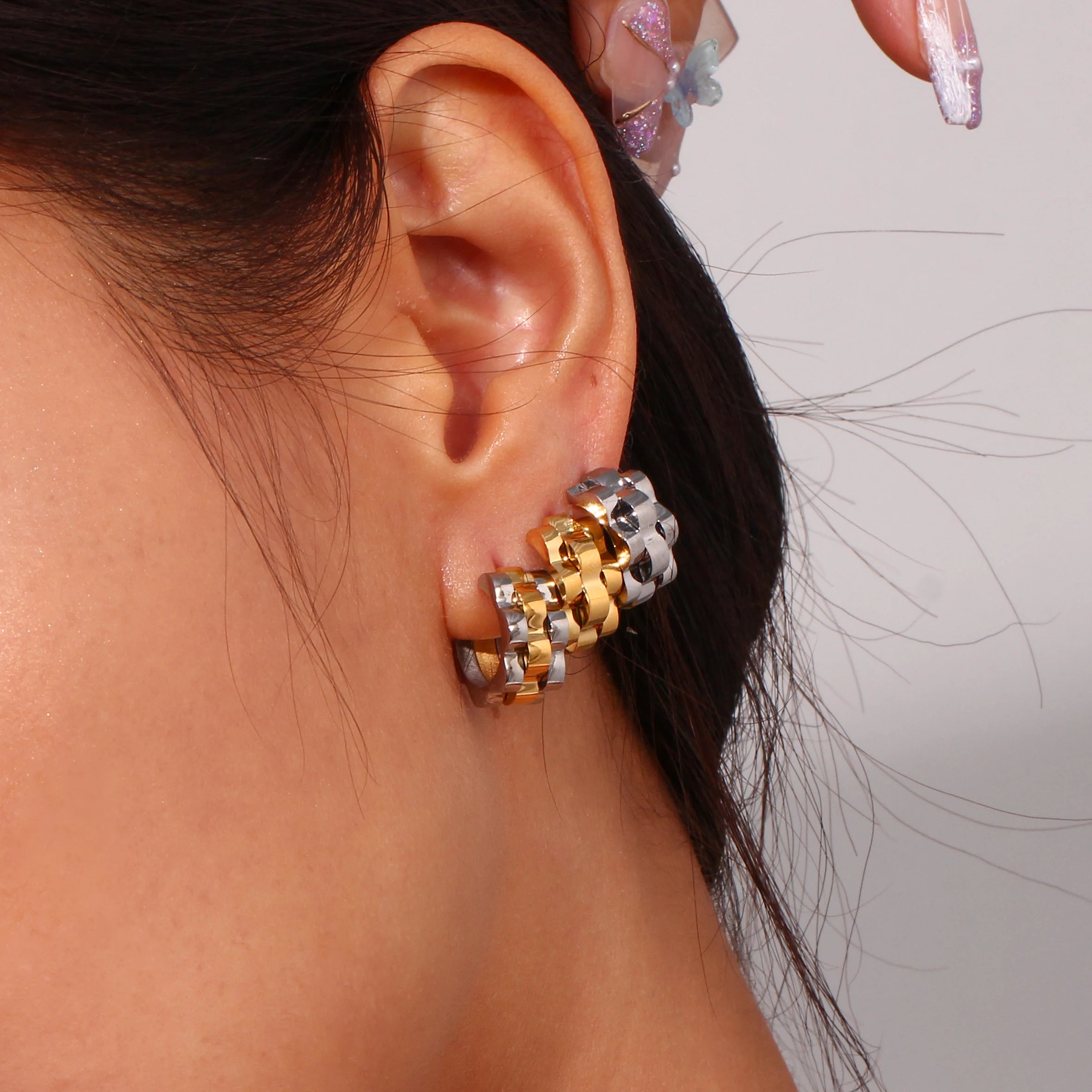 Stijlvolle E.B. Belle Cool Fashion Kleine Hoepel Oorbellen