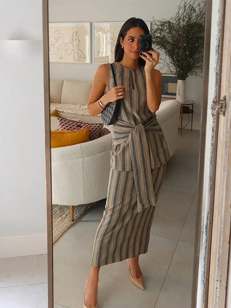 Elegant Gestreepte Rok Set van Glimmende Bries