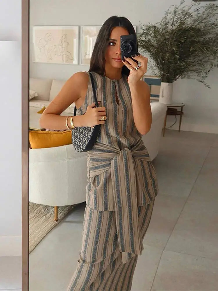 ModaStyle Elegant Striped Skirts Set