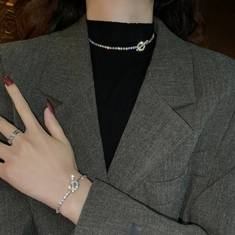 Collana a girocollo alla moda con strass per donna