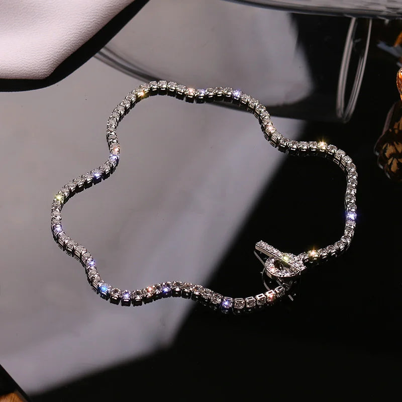 Collana a girocollo alla moda con strass per donna