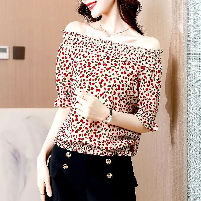 Blusa con estampado de lunares estilo francés