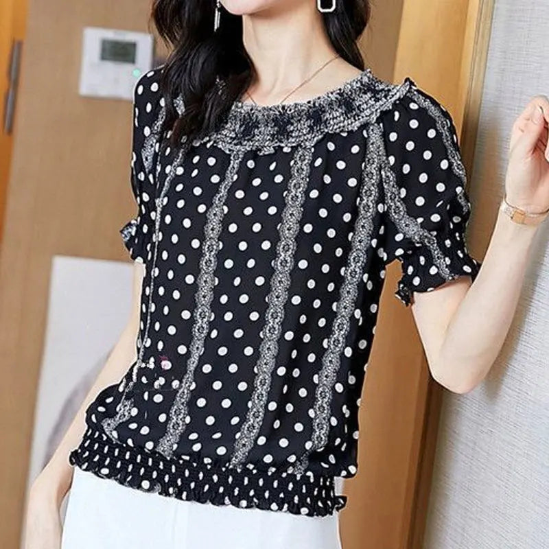 Blusa con estampado de lunares estilo francés