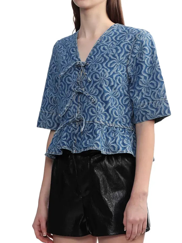 Blusa de mezclilla retro con patrón geométrico