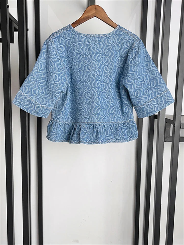 Blusa de mezclilla retro con patrón geométrico