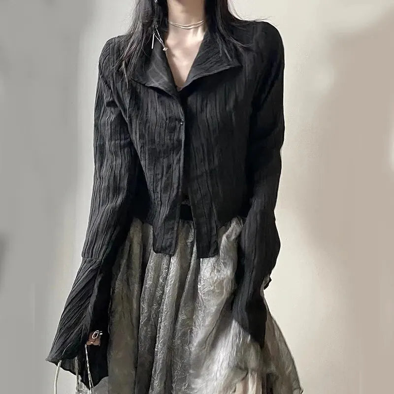 Mystique Mode Damen Schwarze Bluse mit Unregelmäßigem Schnitt