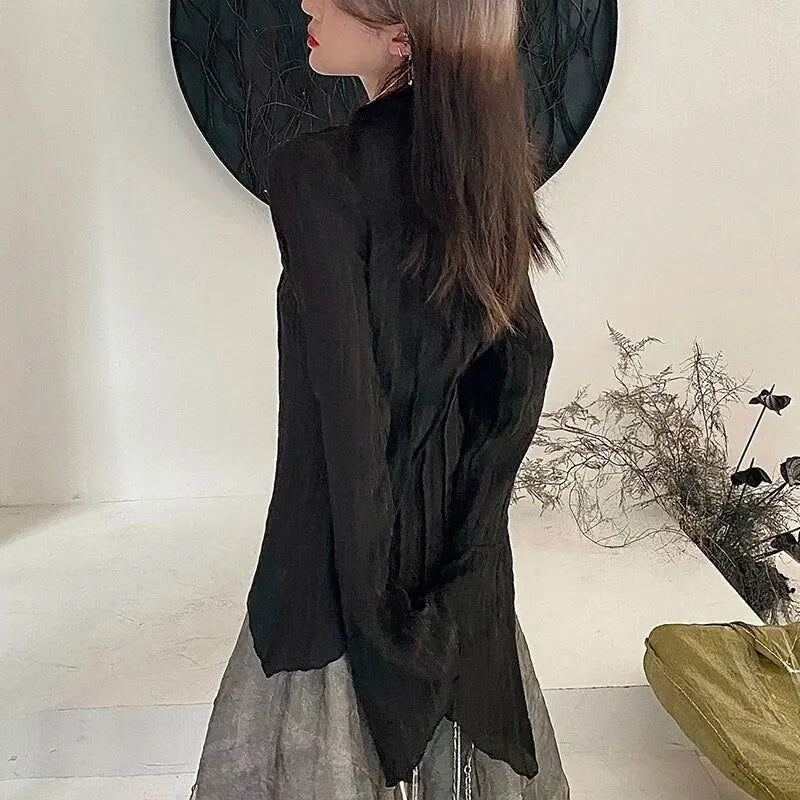 Mystique Mode Damen Schwarze Bluse mit Unregelmäßigem Schnitt