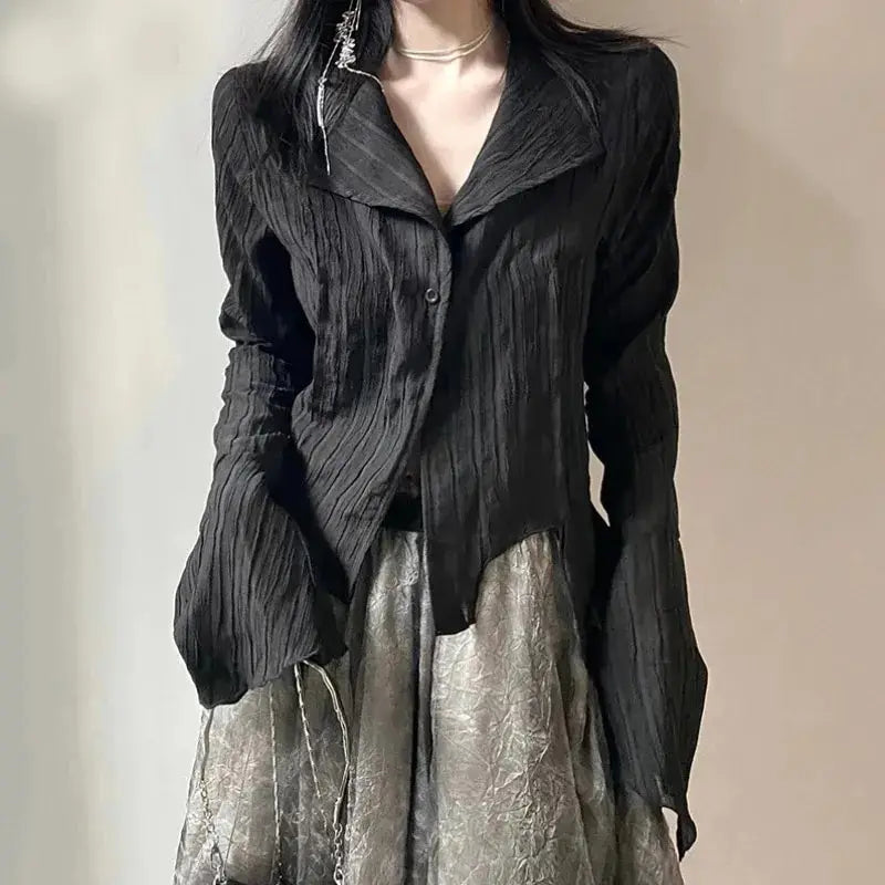 Mystique Mode Damen Schwarze Bluse mit Unregelmäßigem Schnitt