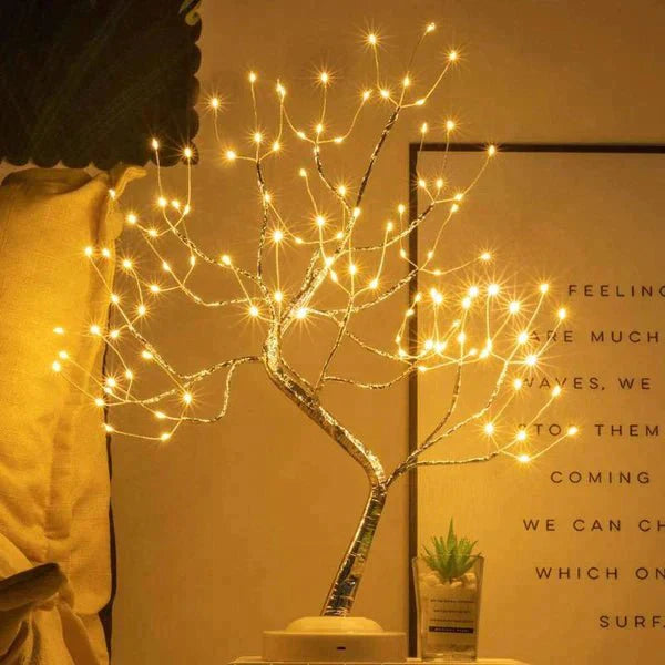 GlowSphere LED boomtafel lamp met fonkelende verlichting, creëert een betoverende sfeer in elke ruimte.
