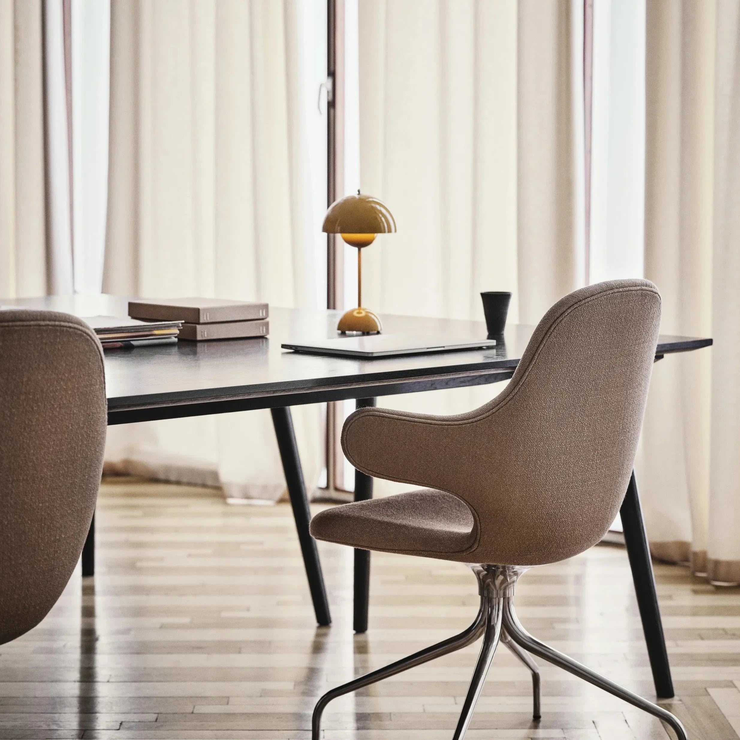 Halvora | Tafellamp Verstelbaar | Modern Design