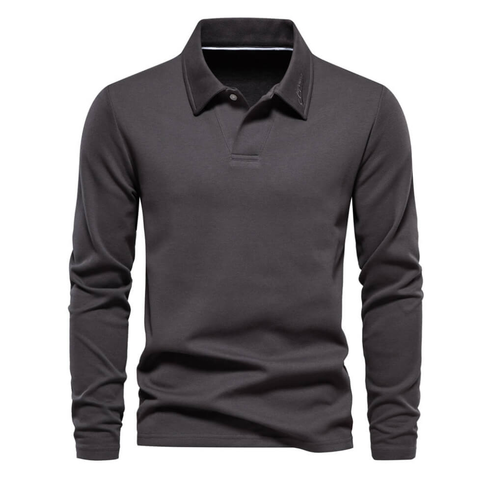 Afbeelding van de Harron sweatshirt in een stijlvolle antracietgrijze kleur. Dit casual sweatshirt heeft lange mouwen en een klassieke polokraag zonder knopen, wat zorgt voor een minimalistische en moderne uitstraling. Het zachte, comfortabele materiaal biedt een perfecte pasvorm en maakt het ideaal voor dagelijks gebruik en ontspannen gelegenheden.