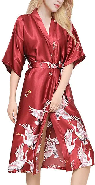 Seraphina Zwarte Zomerse Satijnen Kimono Badjas Damesjurk
