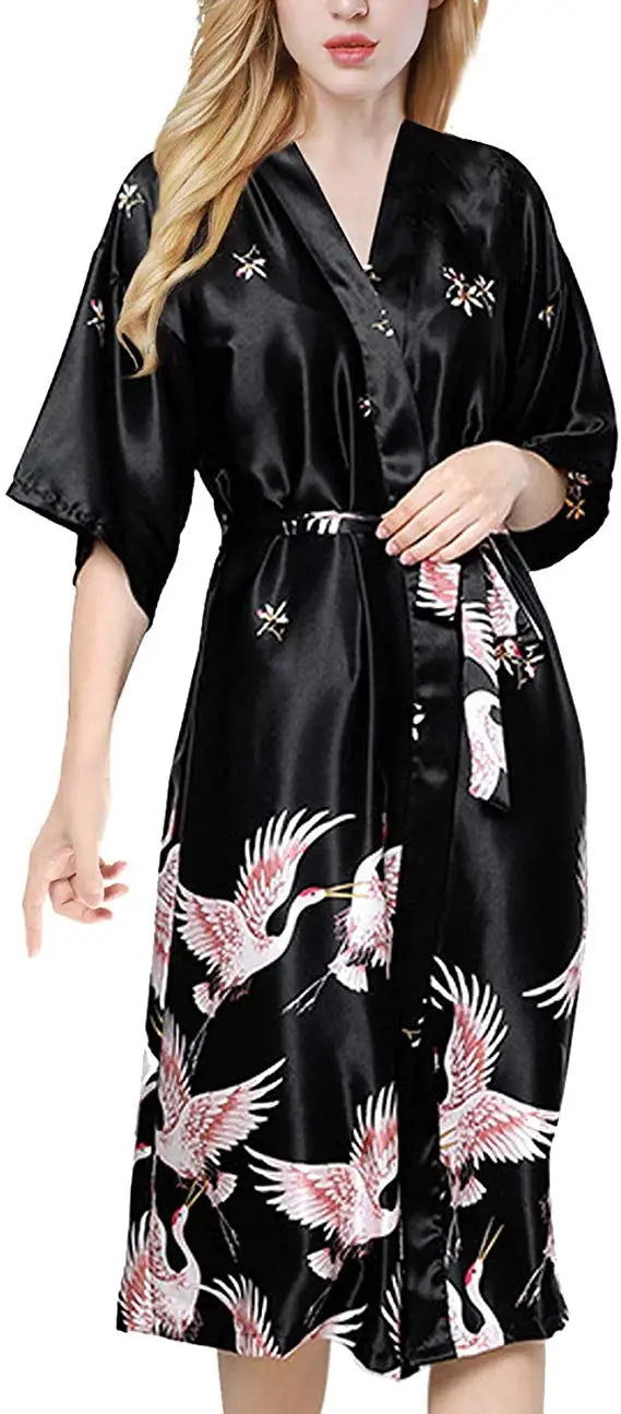 Seraphina Zwarte Zomerse Satijnen Kimono Badjas Damesjurk
