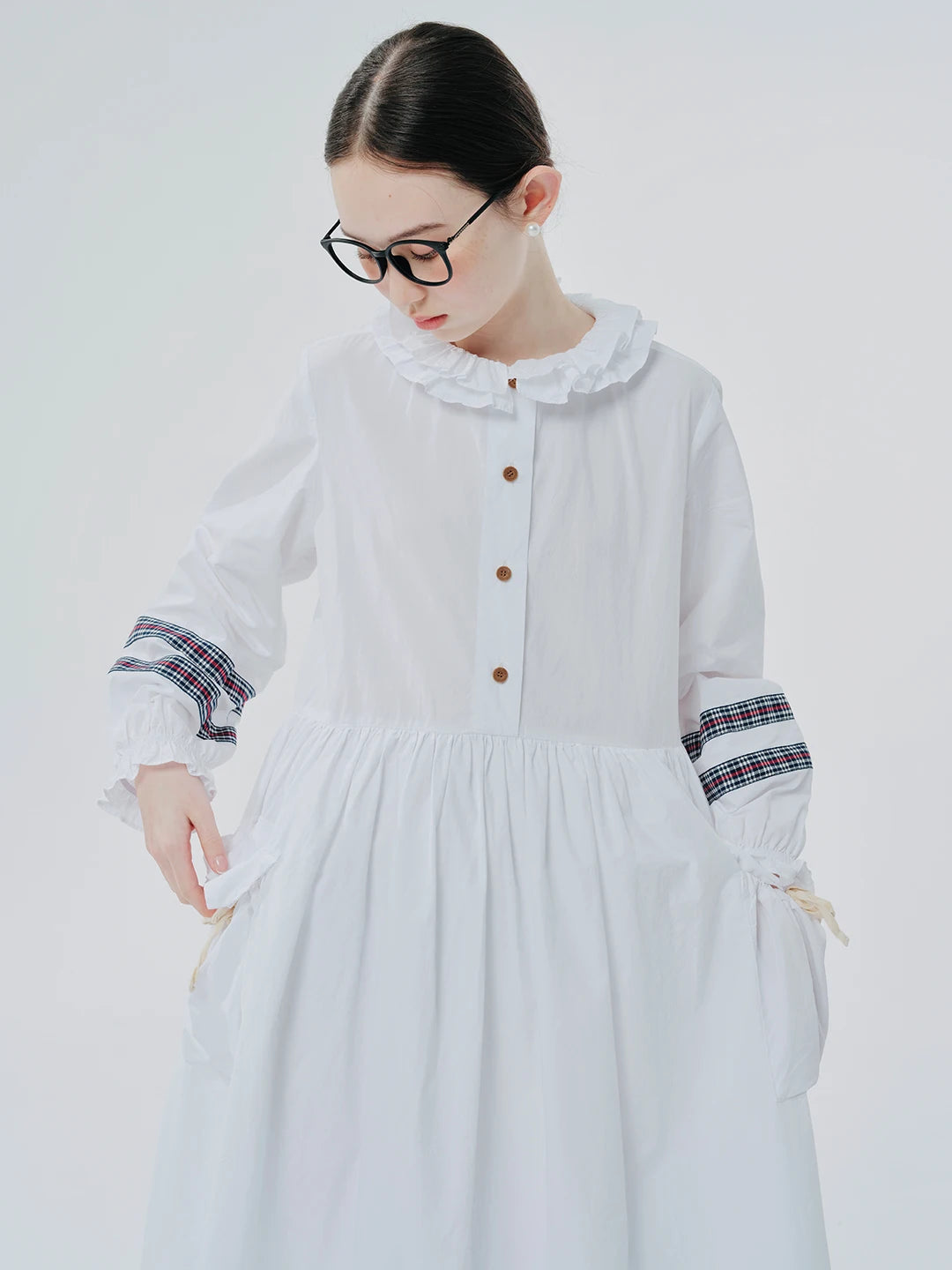Florelia Summer Dress with White Lace Collar